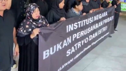 Buat Heboh! Aksi Protes Kemendikti Saintek, Ternyata Ini Penyebab di Balik Pemecatan Neni Herlina