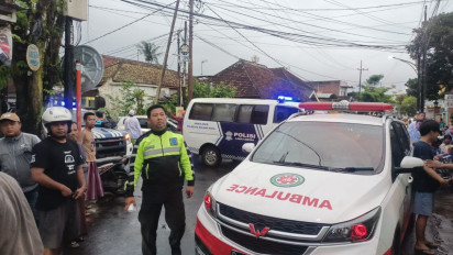 Tabrakan Motor di Jalan Kyai Paseh Jaya, Seorang Penumpang Tewas di Lokasi Kejadian