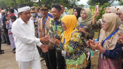 KDM Malu Ratusan Ribu Rumah di Jabar Belum Punya Listrik, Targetkan 2025 Seluruhnya Teraliri