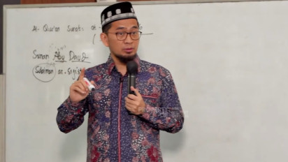 Imam Baca Doa Qunut tapi Makmum Belum Biasa Amalkan saat Shalat Subuh, Ustaz Adi Hidayat Bilang Sikapnya Harus Begini