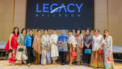 Resmikan Legacy Ballroom, Khofifah Dorong Pelaku Ekonomi di Jatim untuk Berinvestasi di Sektor MICE