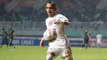 Mantan bomber Timnas Indonesia, Riko Simanjuntak saat bela Persija Jakarta