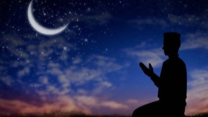 Luar Biasa, Amalan Malam Ini Kata UAH Jauhkan Diri dari Kefakiran