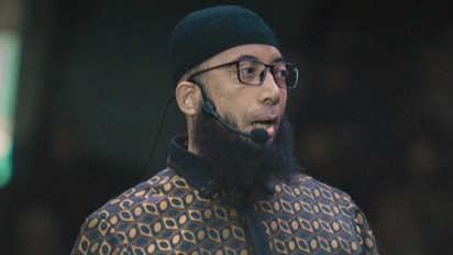 Apa Hukum Shalat Ketika Adzan Masih Berkumandang? Ternyata Kata Ustaz Khalid Basalamah…