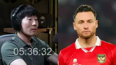 Eks analis Timnas Indonesia, Kim Jong-jin dan Marc Klok.