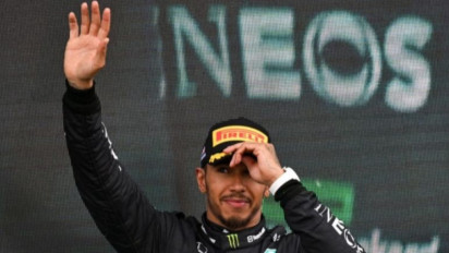 Jalani Debut dengan Ferrari, Lewis Hamilton Beri Pujian Setinggi Langit untuk Mobil F1 Milik...