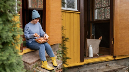 Warna Gold Curry Dipercaya Bikin Penghuni Rumah Lebih Bahagia di Tahun 2025: AkzoNobel Global Aesthetic Center