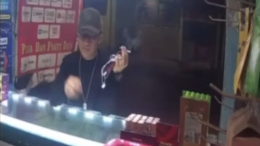 Viral, Abang Jago Ngamuk di Ciputat Usai Tak Diberi Uang oleh Pedagang