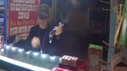 Viral, Abang Jago Ngamuk di Ciputat Usai Tak Diberi Uang oleh Pedagang