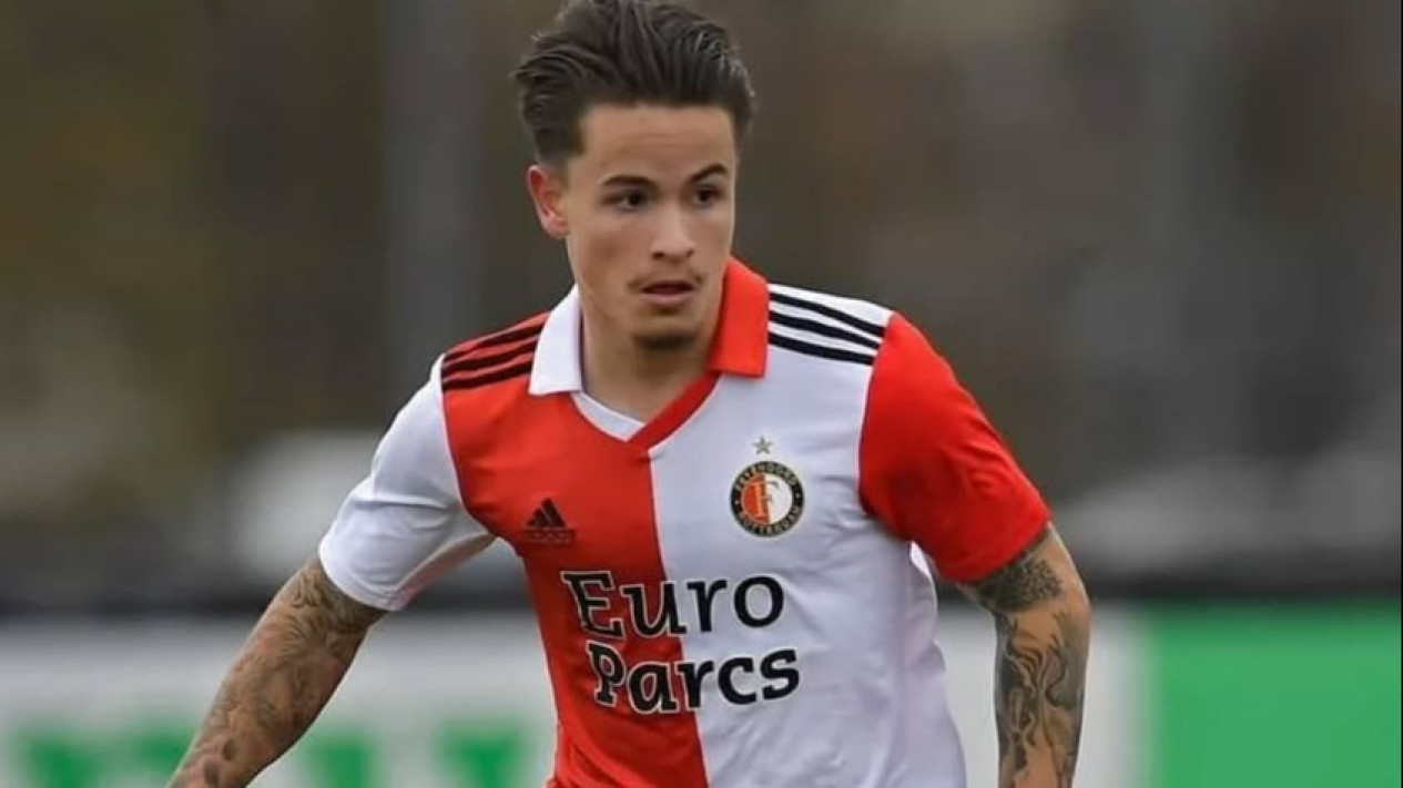 Belum Masuk Radar Patrick Kluivert? Mesin Gol Asal Eropa ini Blak-blakan Ingin Bela Timnas Indonesia: Saya Berharap...
            - galeri foto