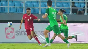 Pemain Timnas Indonesia U-20, Jens Raven saat melawan Suriah