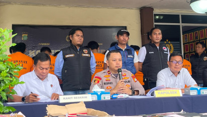 Polisi Tangkap 20 Pelaku Investasi Bodong Modus Love Scamming di Apartemen Batavia Jakpus