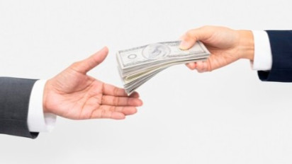 Tidak Ditutupi Lagi, Ustaz Khalid Basalamah Beberkan Akibat Jika Taat dan Tidak Korupsi, Katanya…