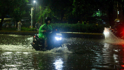 Banjir Terjang Jakarta Jelang Imlek 2576 Kongzili, Waspadai Genangan dan Potensi Banjir!