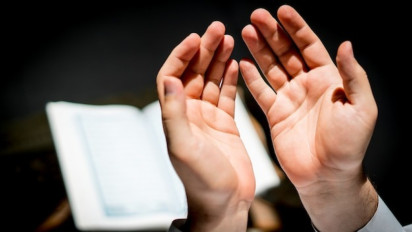 Awali Kegiatanmu dengan Amalan Ini, Ustaz Adi Hidayat Sebut Bakal dapatkan Keberkahan Allah SWT