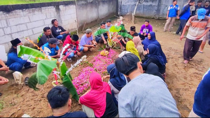 Korban Keempat Tragedi Pantai Drini, Rifky Yoeda Pratama Dimakamkan di Desa Kraton Sidoarjo