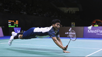 Moh Zaki Ubaidillah Raih Kemenangan Dramatis di Babak Pertama Thailand Masters 2025