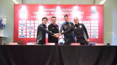 Pelatih Tim Peserta 4 Nation World Series