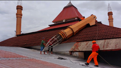 Menara Masjid di Kab.Semarang Roboh Diterjang Angin Kencang, BPBD Catat Ada 13 Kejadian Bencana