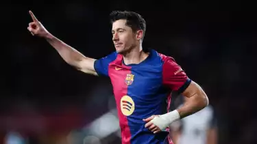 Penyerang Barcelona, Robert Lewandowski