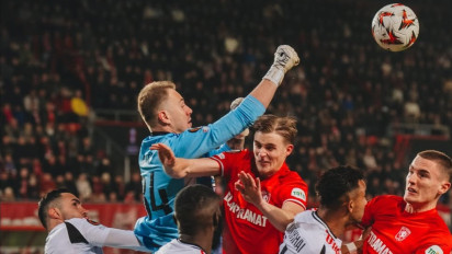 Hasil Liga Europa 2024-2025: FC Twente Kalahkan Besiktas 1-0, Mees Hilgers Cs Berpeluang ke 16 Besar