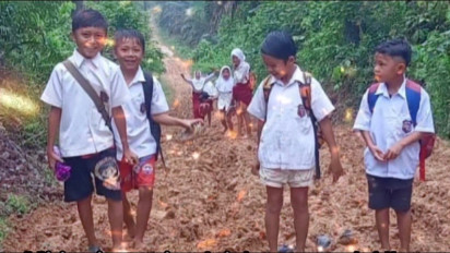 Viral! Begini Cara Anak SD di Bungo Jambi Kritik Jalan Rusak dan Tagih Janji Bupati