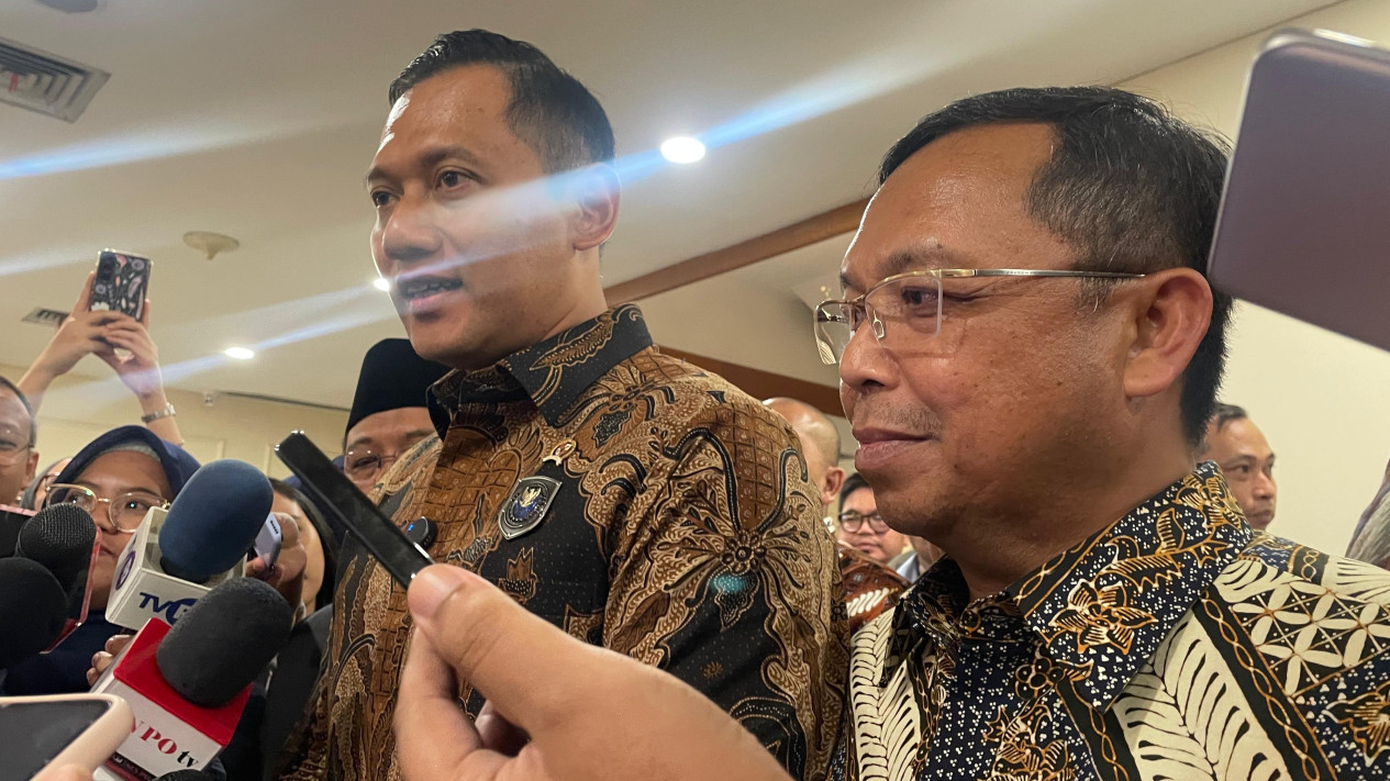 Menko AHY Curhat Anggaran Pembangunan Infrastruktur Terbatas
            - galeri foto