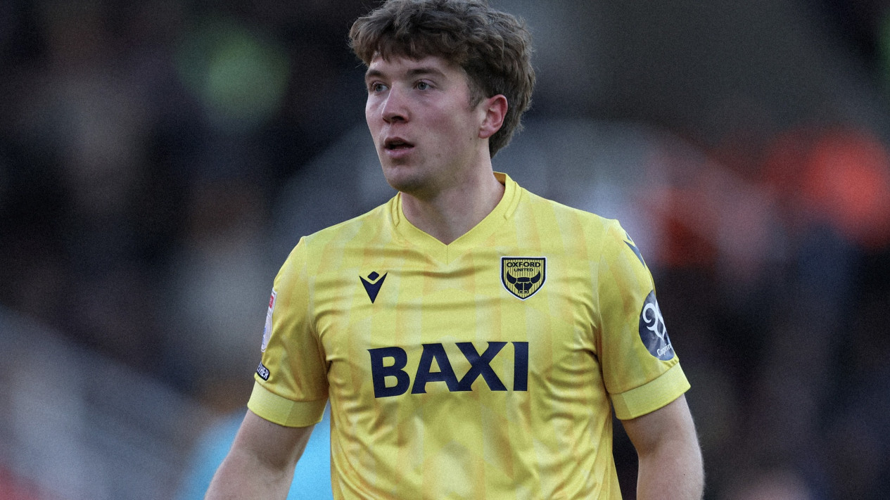 Marselino Ferdinan Masih Hilang dari DSP, Ole Romeny Bantu Oxford United Amankan Poin 
            - galeri foto