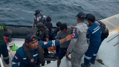 Bakamla Selamatkan Enam Orang Korban Kapal Tenggelam di Perairan Banten