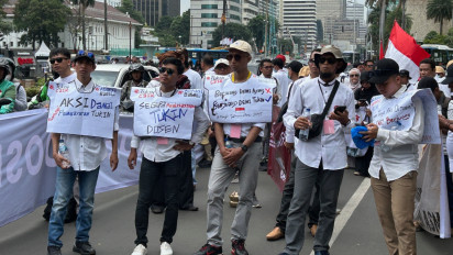 633 Polisi Dikerahkan Kawal Ketat Demo Dosen di Patung Kuda