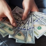 Siap-Siap Rezeki Nomplok di 5 April 2026: Taurus Kantong Tebal, Leo Kebanjiran Pemasukan Tak Terduga