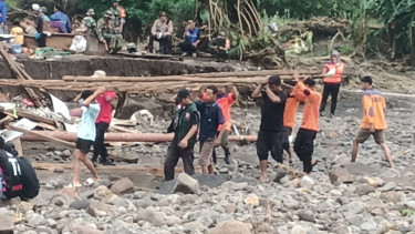 Banjir Bandang Terjang Kabupaten Bima, Enam Orang Hanyut