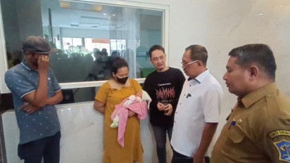 Tak Bisa Bayar Biaya Persalinan, Seorang Ibu dan Bayinya Ditahan Klinik Bersalin di Surabaya