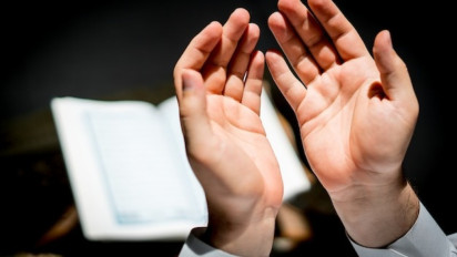 Biasa Doa Iftitah pakai Inni Wajjahtu saat Shalat Diganti ya, Ustaz Adi Hidayat Jelaskan Versi Benar Dianjurkan Rasulullah SAW