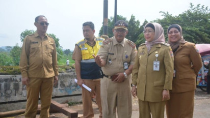 Perbaikan Jembatan Putus Dampak Banjir Bandang,  Pemkab Batang Targetkan Selesai Pekan Depan