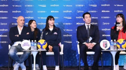 Perang Strategi Ko Hee-jin vs Marcello Abbondanza, Percaya Diri Bisa Hentikan Pink Spiders, Pelatih Red Sparks Malah Kegocek...