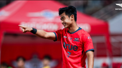 Belum Semusim Bergabung, Bek Timnas Indonesia Pratama Arhan Resmi Dinobatkan sebagai Pemain Muda Terbaik Liga Thailand