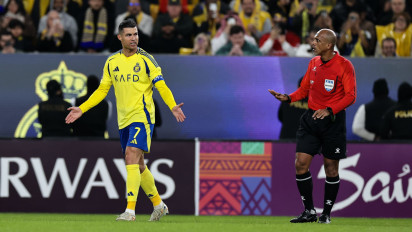 Reaksi Nyeleneh Ahmed Al Kaf usai Buat Cristiano Ronaldo Murka, Wasit yang Rugikan Timnas Indonesia Itu Posting Hal Tak Terduga