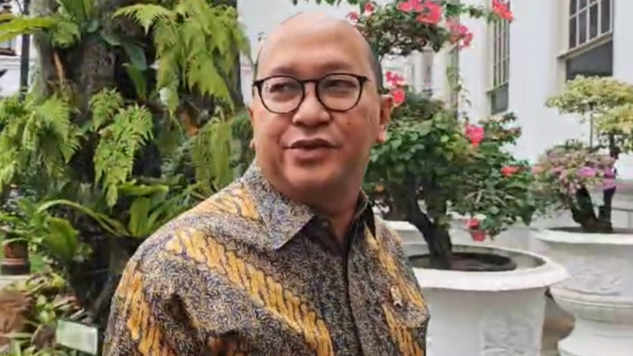 Cetak Rekor! Investasi RI Tembus Rp1.714 Triliun di 2024, Rosan Roeslani Laporkan ke Presiden Prabowo: Ini Dampaka Nyatanya!
            - galeri foto