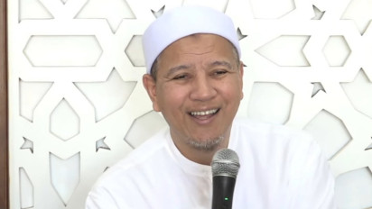 Masih Sering Tabur Bunga dan Baca Yasin di Kuburan? Ternyata Habib Novel Alaydrus Bilang Menurut Ulama Hukumnya…