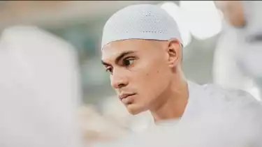 Bek Timnas Filipina, Christian Rontini saat baru mualaf sebelum menjadi menantu legenda Timnas Indonesia, Cristian Gonzales