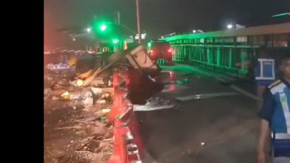 Menteri PU Ungkap Ada Sebab Lain di Balik Kecelakaan Beruntun pada Gerbang Tol Ciawi