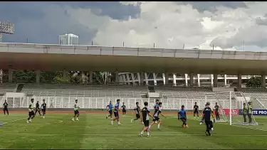 Para pemain Timnas Indonesia U-20 di sesi latihan bersama