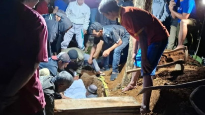 Puluhan Pelayat Iringi Pemakaman Korban Kecelakaan Gerbang Tol Ciawi, Keluarga Masih Tak Percaya hingga Trauma