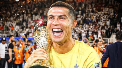 Cristiano Ronaldo Ulang Tahun ke-40, Ternyata Segini Harta Kekayaan yang Dimiliki Selama Berkarier di Sepak Bola CR7 Nilainya Bahkan Masuk Kategori...