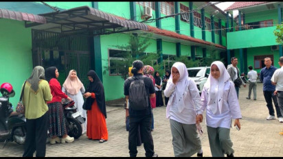 Ratusan Murid MAN 2 Model Medan Terancam Gagal Daftar SNBP, Orang Tua Geruduk Sekolah