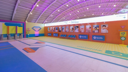 CARAT Station Jakarta Resmi Dibuka, Nikmati Pengalaman Masuk ke Dunia SEVENTEEN: Ada Loker Para Member hingga Merchandise Eksklusif