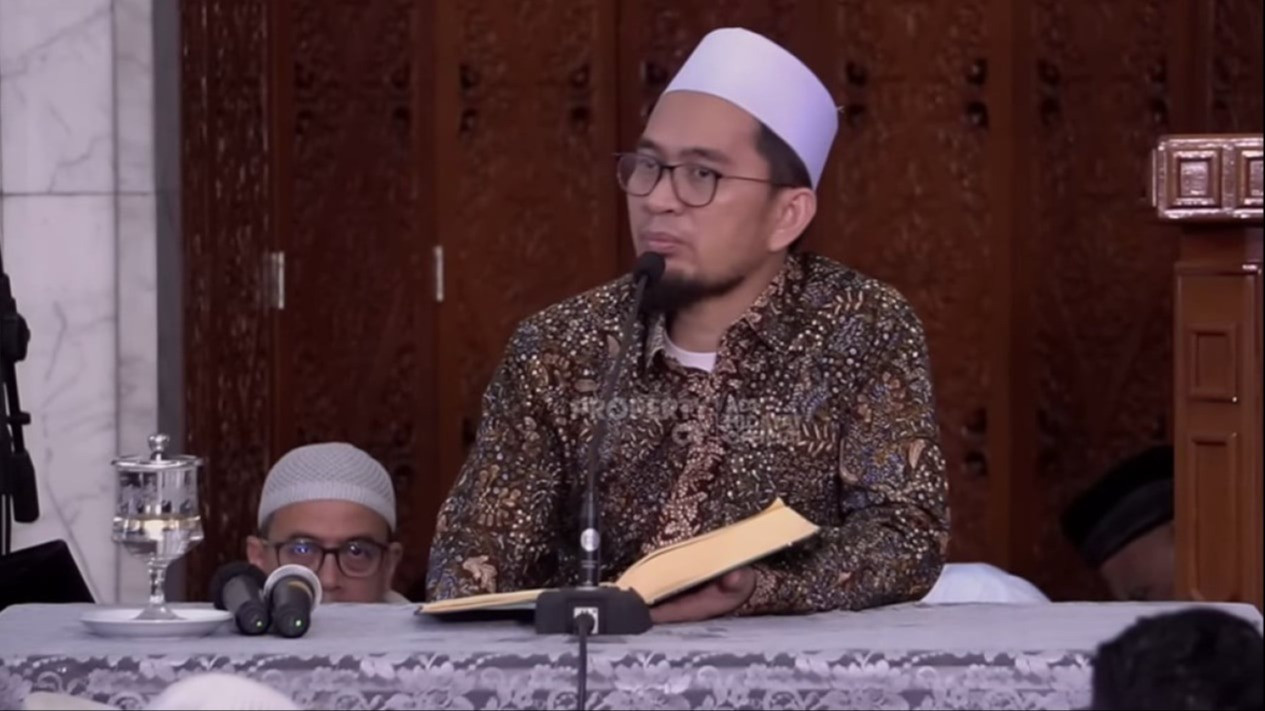 Tolong Shalat Dhuha Nanti pakai Surat Ini, Kata Ustaz Adi Hidayat Mustajab Melancarkan Rezeki dan Kabulkan Doa
            - galeri foto