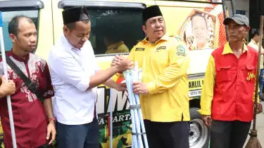 Pimpinan Pusat Angkatan Muda Partai Golkar (PP AMPG) yang dipimpin oleh Said Aldi Al Idrus, melaksanakan kegiatan Launching 444.000 Gerakan Bersih-Bersih Rumah Ibadah se Indonesia.