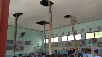 Miris, Tiga Ruang Kelas SDN 3 Grudo Ngawi Atapnya Nyaris Roboh